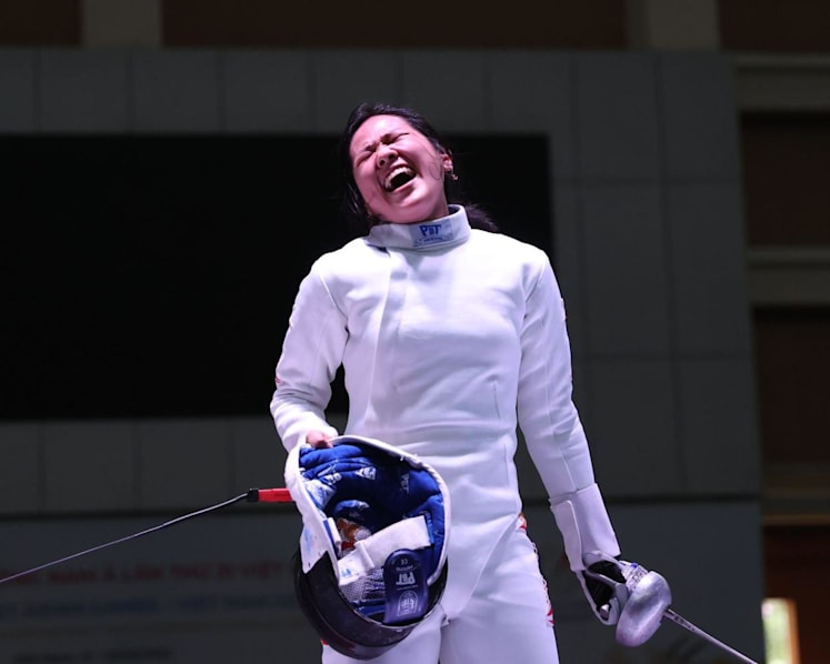 Singapore guaranteed second SEA Games gold after fencers Elle Koh and Kiria Tikanah make epee final