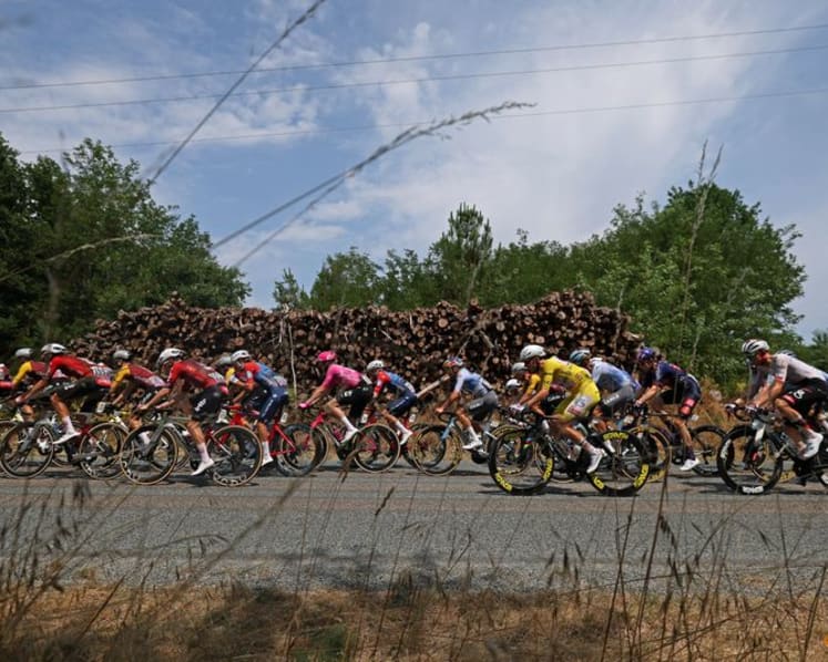 Merlier sprints to stage seven victory as Pogacar retains Tour de France lead
