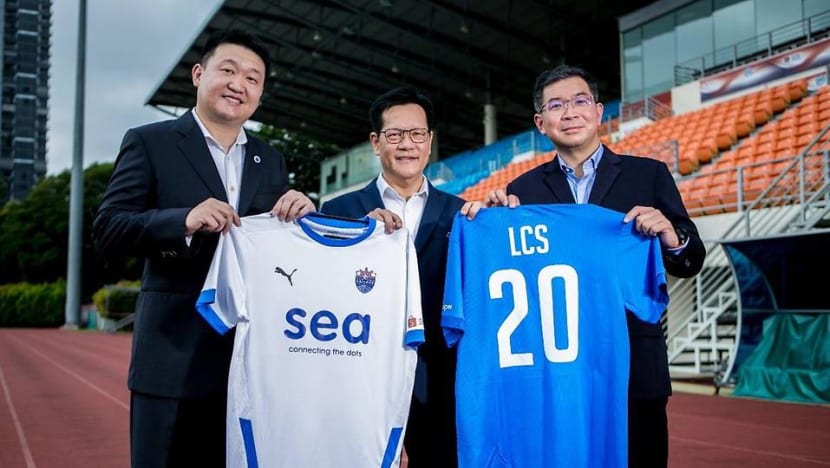 Commentary: The incredible rise of Forrest Li, modest founder of Singapore’s most valuable listed company Commentary: The incredible rise of Forrest Li, modest founder of Singapore’s most valuable listed company