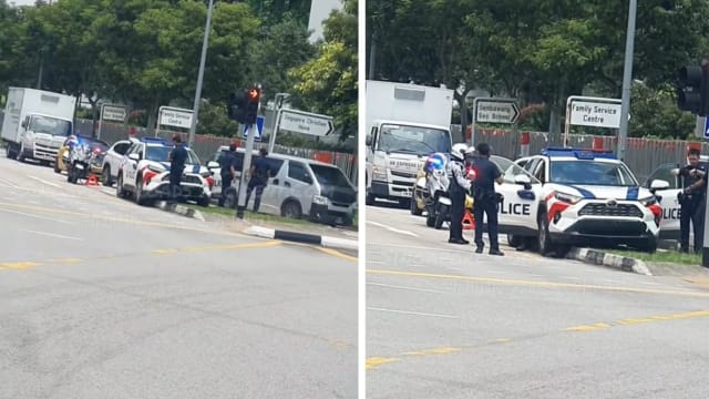 警车三巴旺疑打滑冲上路沿 男警司机正助查