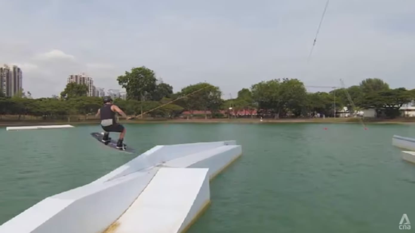 缆绳冲浪混合团体决赛 我国健儿以220分摘银