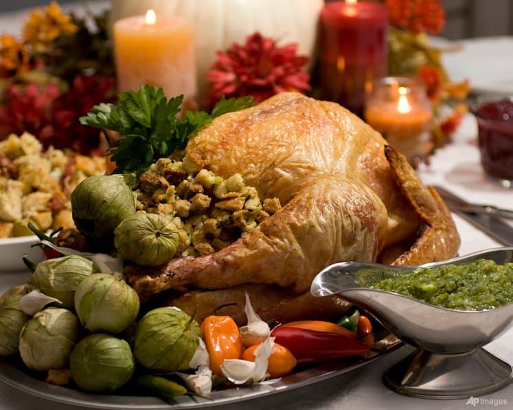 Turkeys selling for record high prices this Thanksgiving, as bird flu ravages US flocks