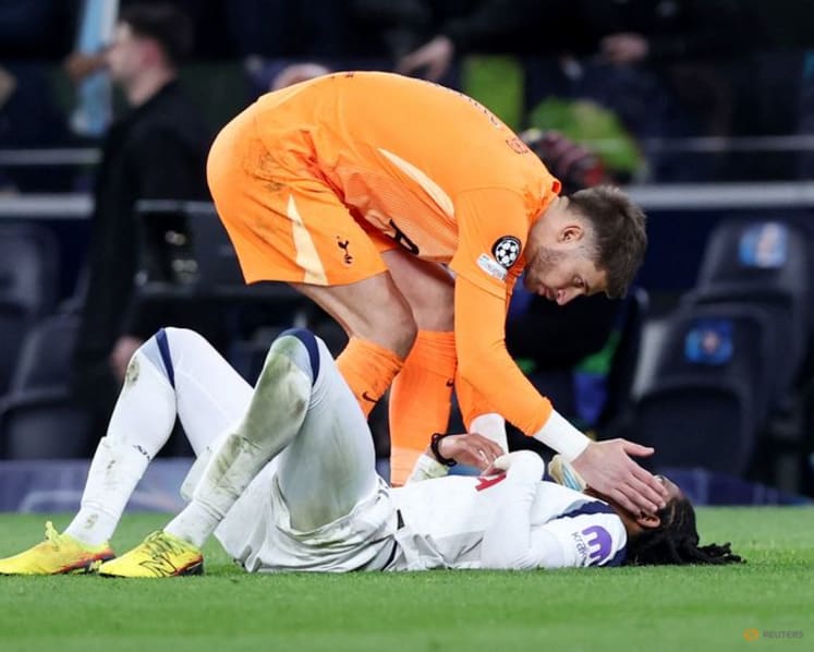 Atletico survive scare at Tottenham to reach quarter-finals