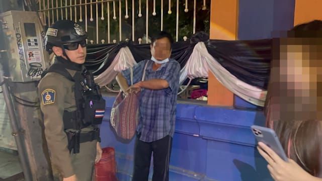 泰国算命师预言少女会丢贵重物 下一秒“自导自演”偷她手机