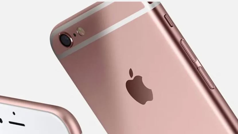 Apple senaraikan iPhone XS Max, iPhone 6s Plus sebagai produk vintaj
