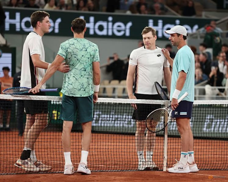 Granollers and Zeballos retain French Open men's doubles title