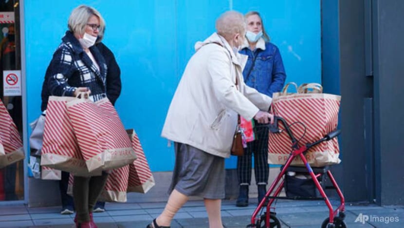 Pints poured, retail therapy: England readies for COVID-19 lockdown
