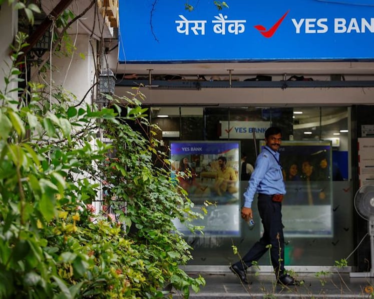 Exclusive-SMBC rules out raising stake in Yes Bank beyond 25%, Yes shares tumble