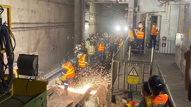 东北线轨道更换采用新系统 预先组装部件工期减半