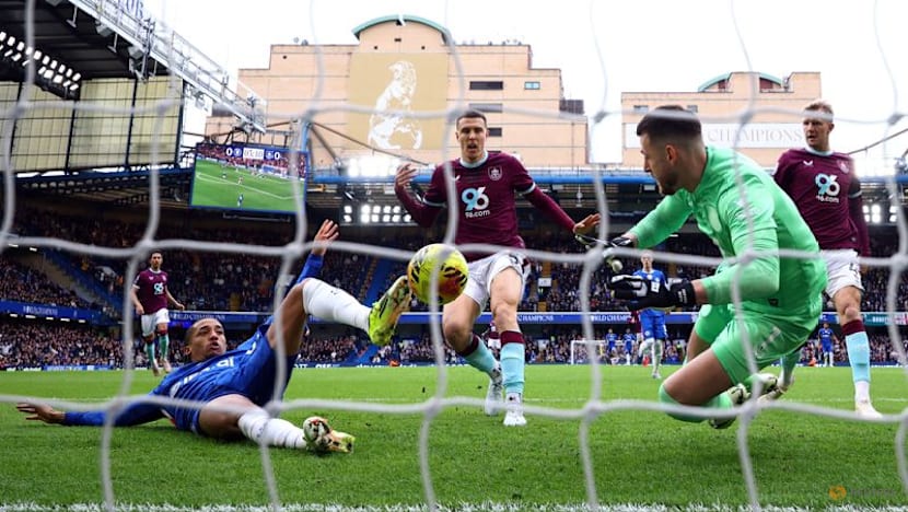 Ten-man Chelsea implode again in home draw with Burnley