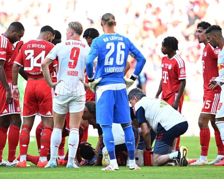 Musiala's on-field collapses were the result of treatment change, says Bayern coach Kompany