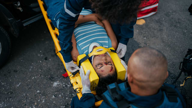 印度女子遭遇车祸受伤 “好心人”施救却半途性侵