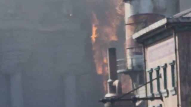 马国云顶高原失火 目击者：建筑物冒出黑色浓烟