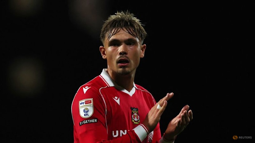 Wrexham and Birmingham share spoils in Hollywood derby