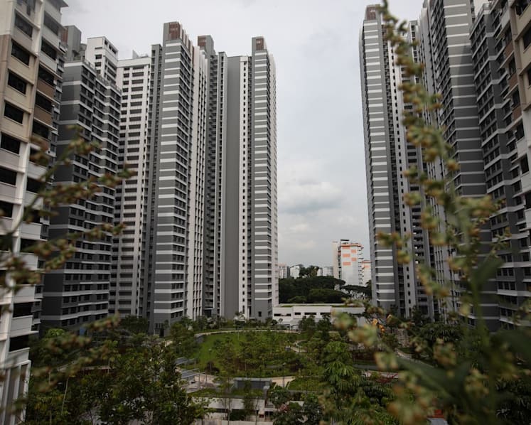 Homeowners worried by soaring interest rates but analysts say strong job market, strict lending rules will reduce impact