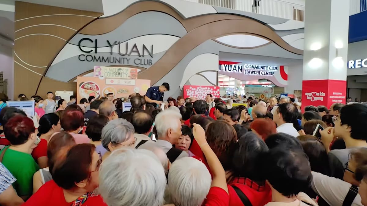 1元市场门票发售引推挤 茨园民众俱乐部称将检讨管控措施 - 8world