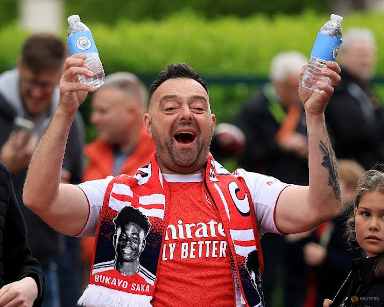 Set-piece kings Arsenal trade style for steel to seal Premier League title