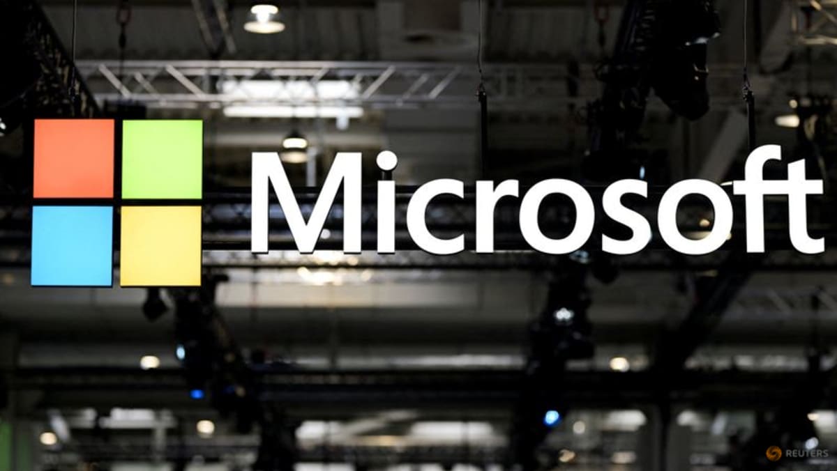 Microsoft forecasts strong growth for Azure cloud business, shares surge 7% - Channel News Asia (Picture 1)