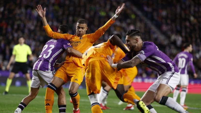 Mbappe hat-trick gives Real Madrid easy win at Valladolid Mbappe hat-trick gives Real Madrid easy win at Valladolid