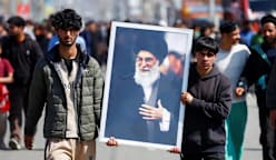 Perang Amerika, Israel dan Iran: Iran tangguh pengebumian negara untuk Khamenei 