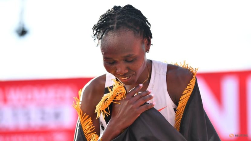 Kenya's Chepngetich smashes women's marathon world record Kenya's Chepngetich smashes women's marathon world record