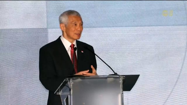 李显龙：新马人民要继续取得进步 两国须维持双赢平等同相互尊重关系