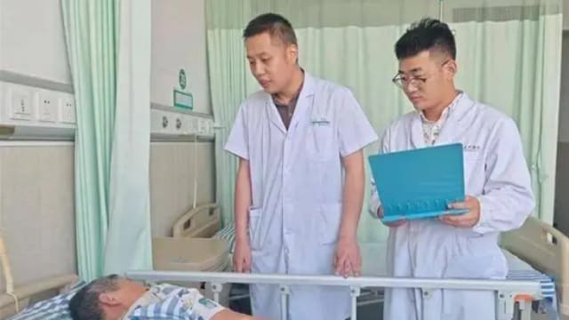高温下坐户外石头仅十秒 中国老妇臀部严重烫伤需植皮