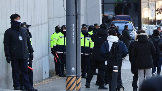 尹锡悦宅家迎64岁生日