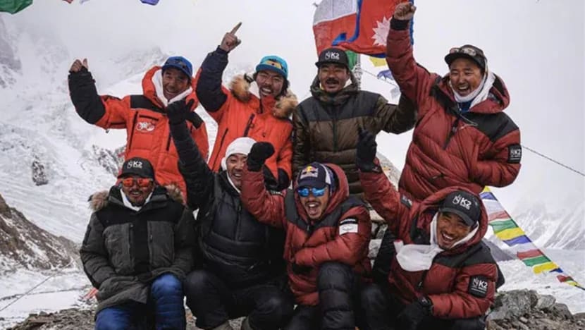 Kumpulan pendaki Nepal pertama menawan puncak gunung K2 pada musim sejuk