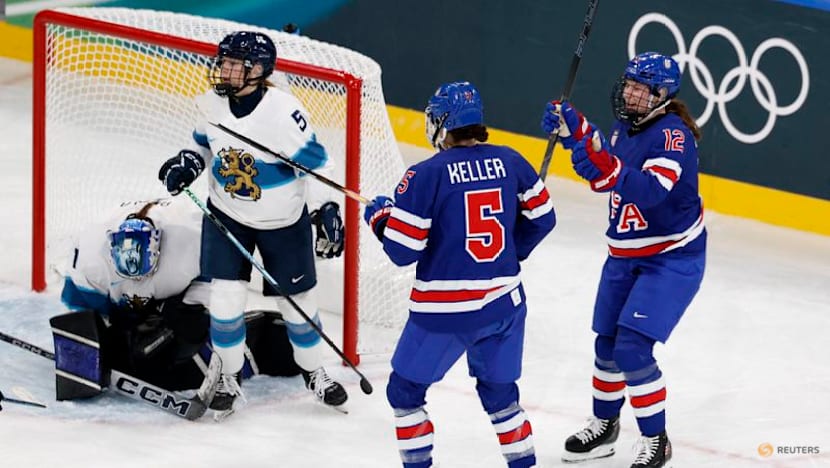 Ice hockey-Canada start title defence with win, Knight ties US record