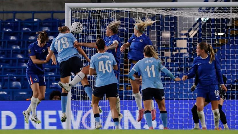 Chelsea off to winning WSL start with 2-1 victory over Man City