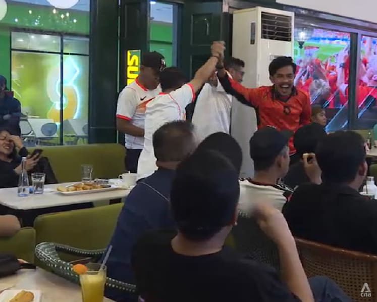 Indonesia's 'nobar economy' scores as World Cup fever boosts businesses