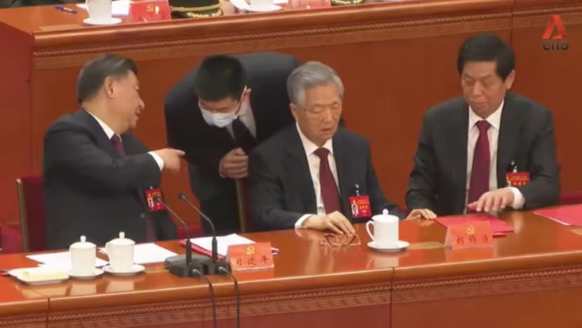Video laporan CNA ketika Hu Jintao diiring keluar dari Kongres China raih Anugerah SOPA