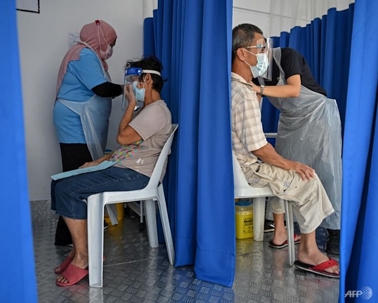 Dining in, non-contact sports allowed for fully vaccinated people in more Malaysian states starting Aug 20