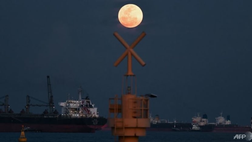 Fenomena 'Supermoon Strawberi' dapat dilihat di S'pura