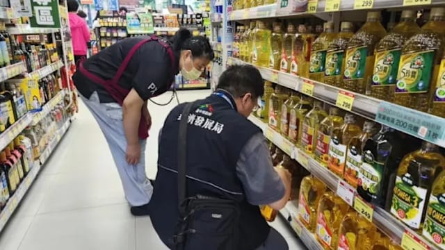 台湾“致癌油”风波 涉事公司总经理被声押禁见