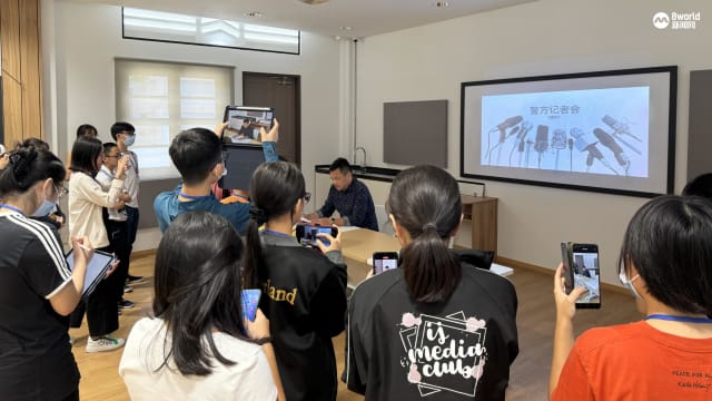 主播记者工作有哪些？22名华助会学生参与《我来报新闻》媒体营