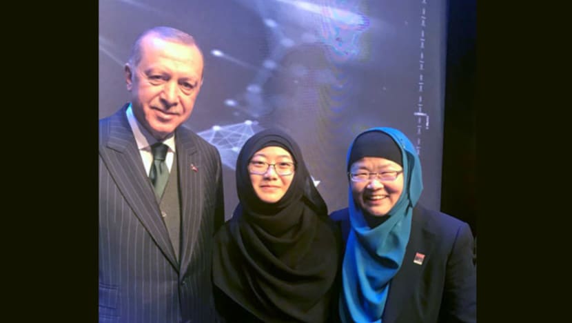 Profesor Jackie Ying diiktiraf atas projek perintis sistem bahan struktur nano di Turki Profesor Jackie Ying diiktiraf atas projek perintis sistem bahan struktur nano di Turki