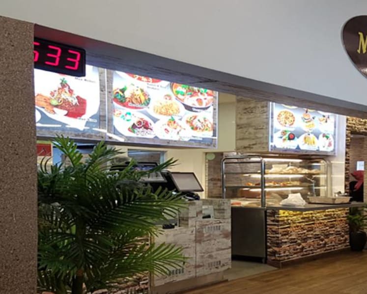 Man jailed for punching cook who tried to film dispute at prata shop