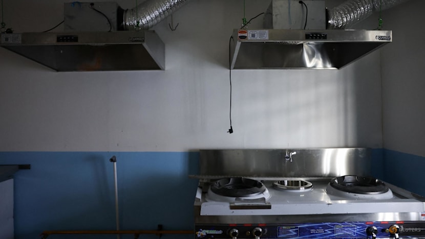 Indonesia suspends nearly 2,000 free meal kitchens for breaching sanitation rules