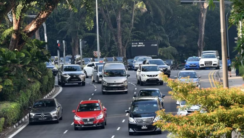 COE கட்டணம் - அனைத்துப் பிரிவுகளில் சரிவு 