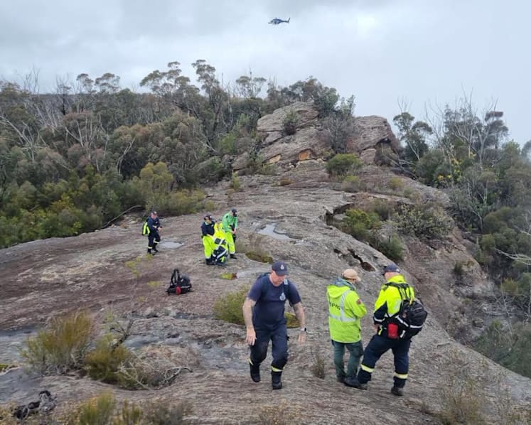 Australian police recover body of missing teenage hiker near Sydney Australian police recover body of missing teenage hiker near Sydney