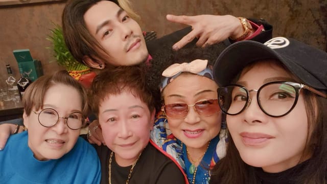 蓝心湄、陈美凤等好友新年聚餐　久违的汪东城惊喜现身