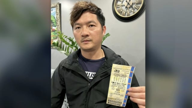 只因忘了在哪里买彩票 加拿大男子中奖却领不到钱