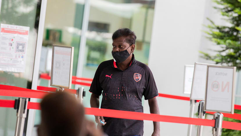 Man jailed 5 weeks for making racist remarks at cashier, choking a nurse