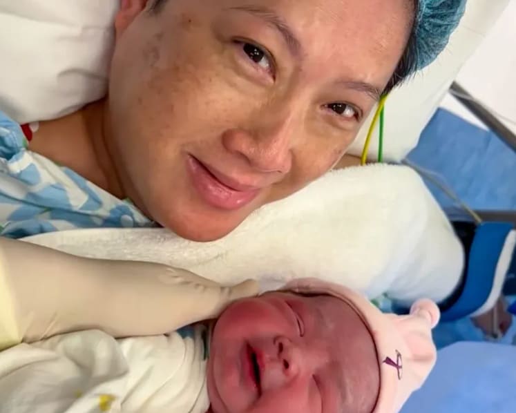 Hong Kong woman, 58, gives birth to girl as congratulations flood social media