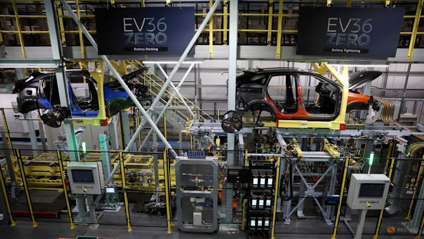Exclusive-UK in advanced talks with Nissan over Sunderland plant support, sources say