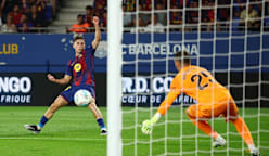 Barcelona demolish Valencia 6-0 in front of small crowd