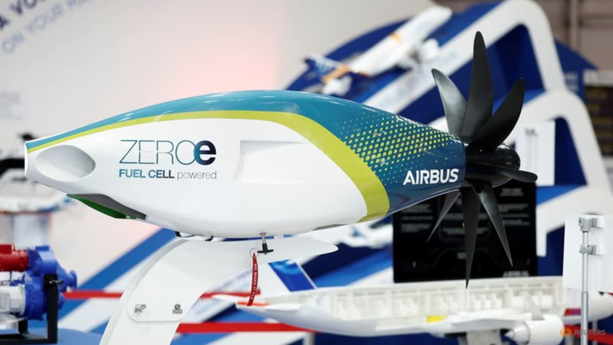 Britain Invests in Green Air Travel Technology at Paris Airshow
