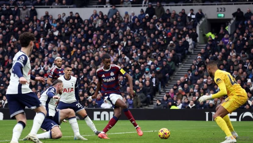 Isak grabs winner as in-form Newcastle edge out Tottenham